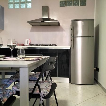 Sweet Home Chiavari Bagian luar foto